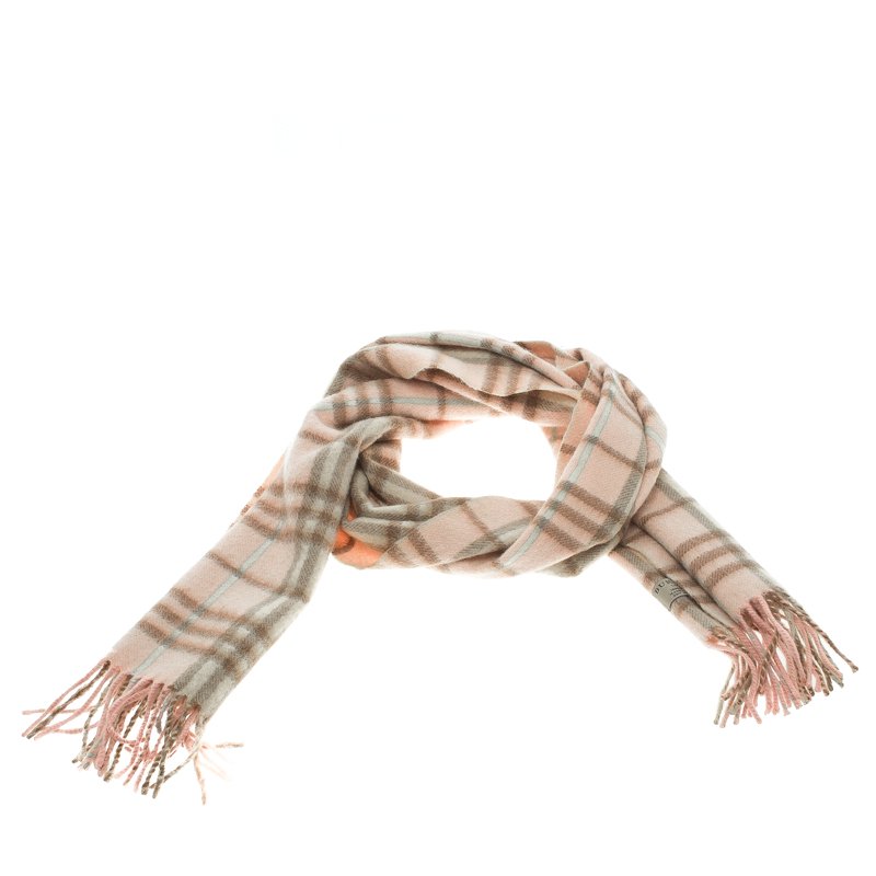 Pre Owned كوفية بربري كشمير كاروهات وردي فاتح