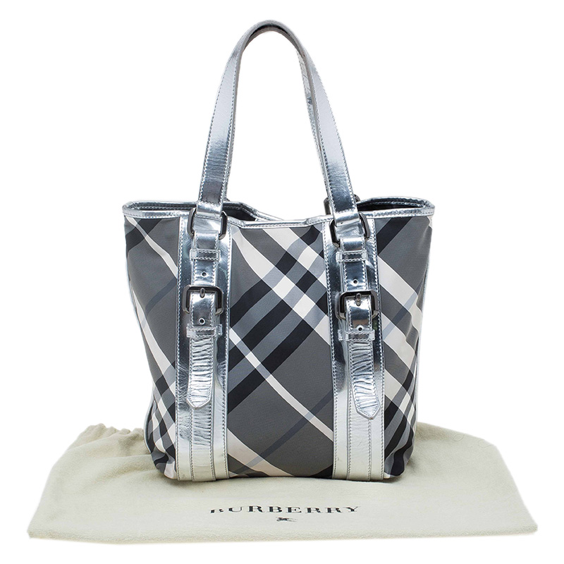 burberry victoria beat check tote