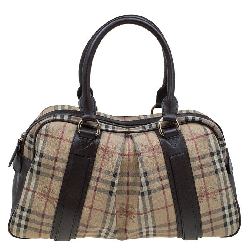 مملوكة مسبقًا حقيبة بربري اشبري نايت جلد وكانفاس كاروهات هايماركت بنية/ بيج
