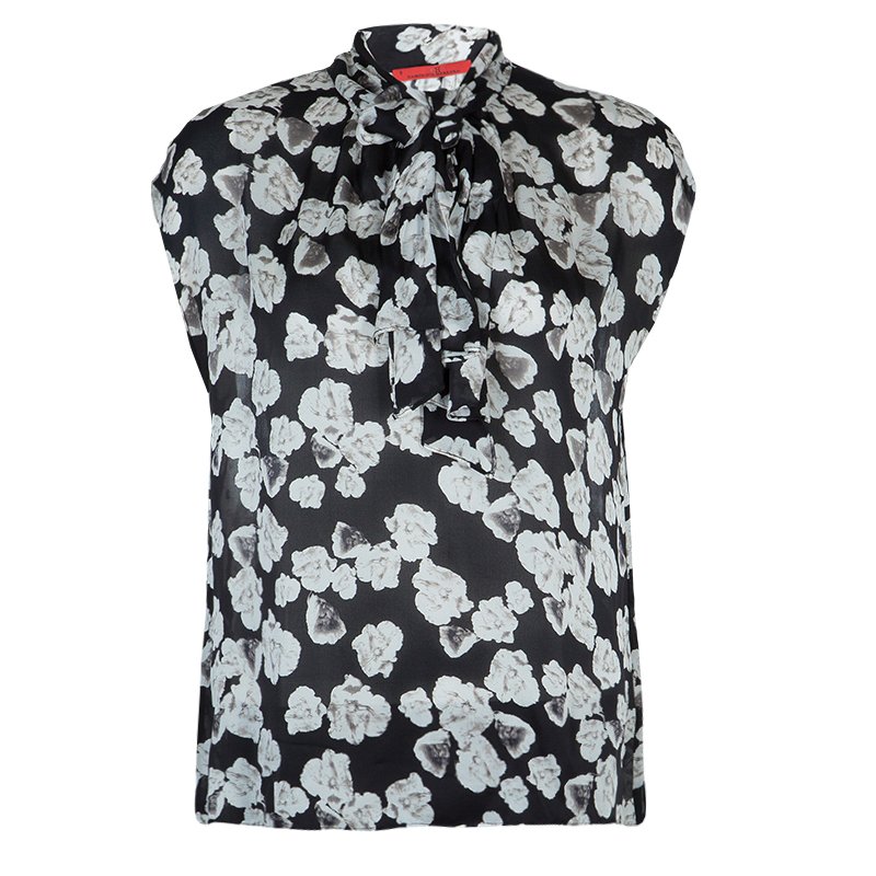 مملوكة مسبقًا توب سي أتش كارولينا هيريرا حرير أسود مورد بعقدة مزينة بلا أكمام مقاس M