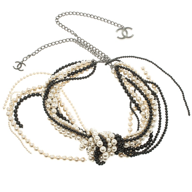 Pre Owned Chanel Faux Pearl Chunky Strand- Twisted Statement Necklace