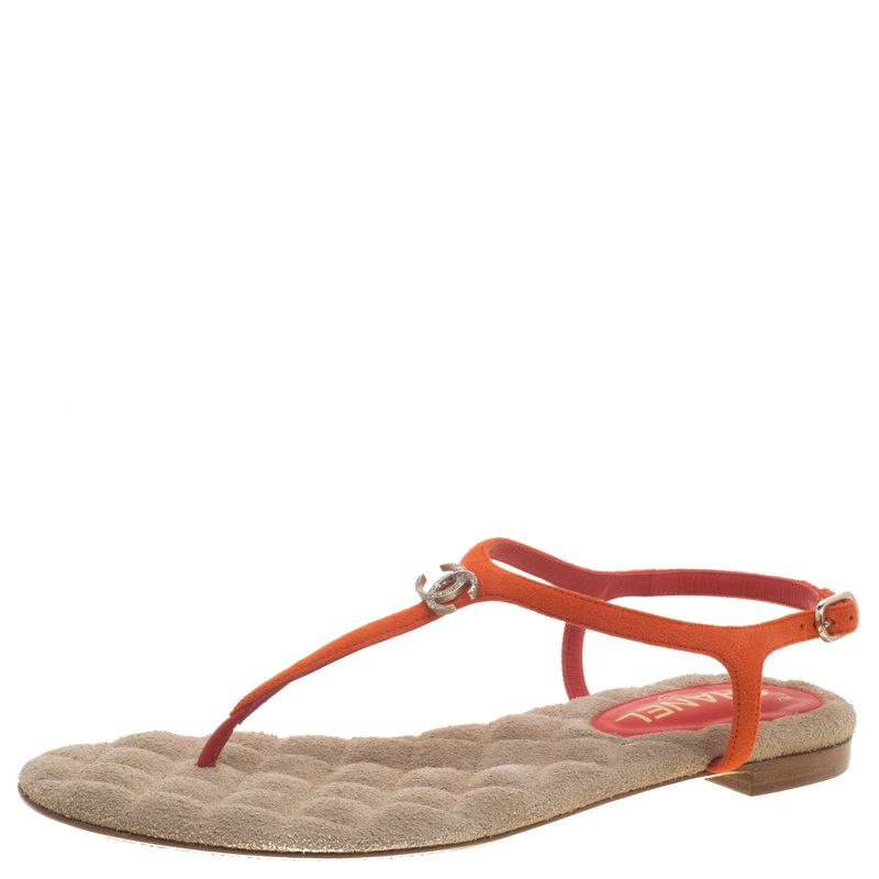Pre Owned صندل أصبع شانيل سويدي برتقالي حزام حرف T مزين بشعار CC مقاس 39
