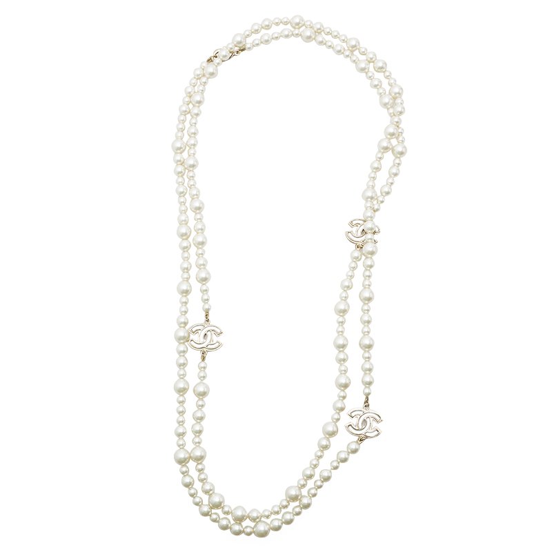 Pre Owned Chanel CC and Faux Pearl Long Necklace