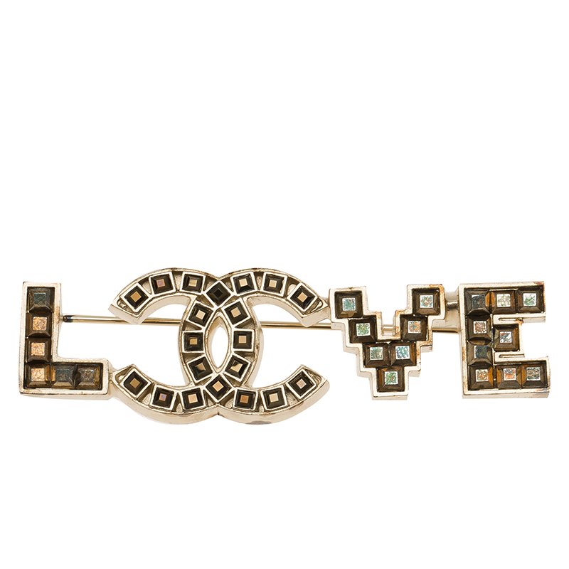 مملوكة مسبقًا Chanel CC Love Brooch