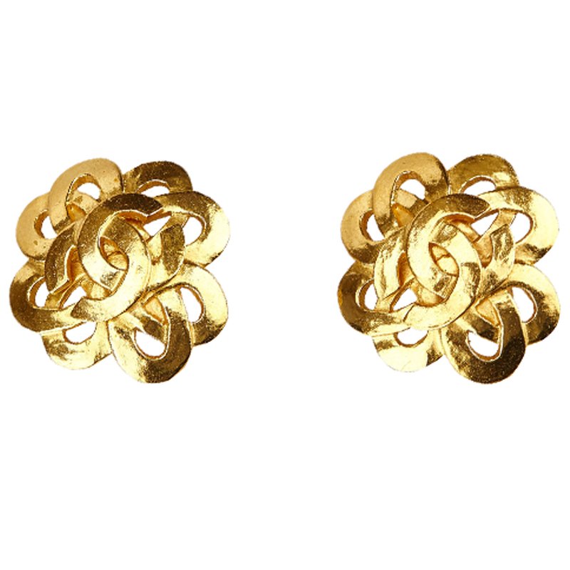 Pre Owned أقراط شانيل CC ذهبية اللون بكلبس