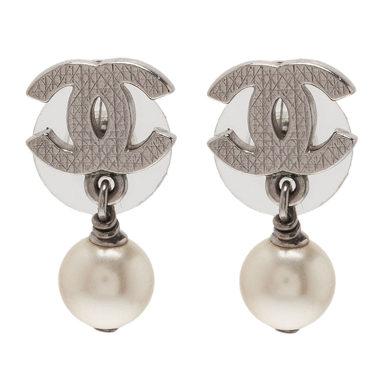 Chanel Pearl Earrings – Hayati