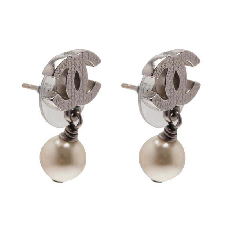 Chanel CC Mini Pearl Earrings