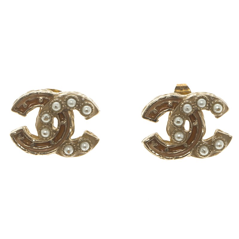 Pre Owned Chanel CC Faux Pearl Gold Tone Stud Earrings