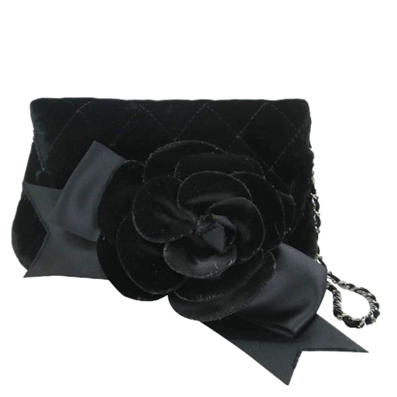 Pre Owned حقيبة كتف شانيل كاميليا بويش قطيفة سوداء