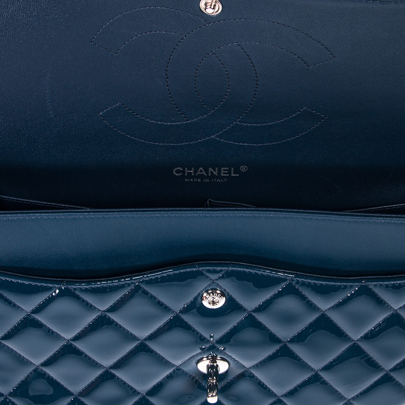 Chanel Timeless classic jumbo Light blue Leather ref.537152 - Joli Closet