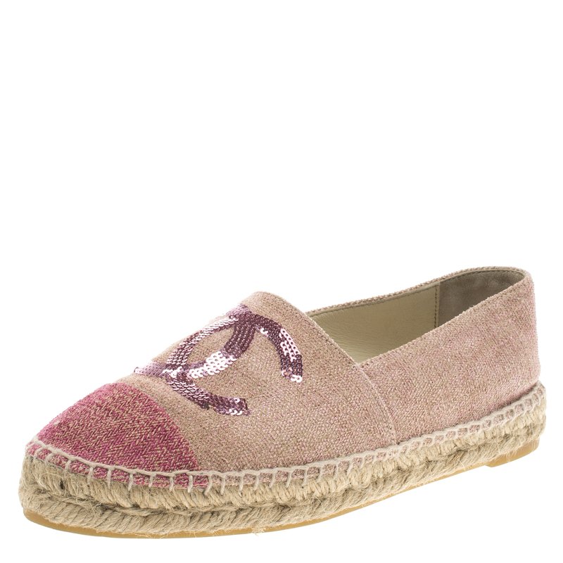 Pre Owned  حذاء إسبادريل شانيل ترتر CC كانفاس وردي مقاس 37