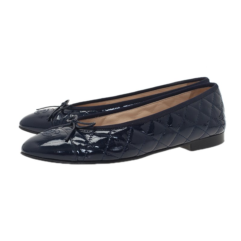 Chanel Navy Blue Quilted Leather CC Cap Toe Ballet Flats Size 41.5