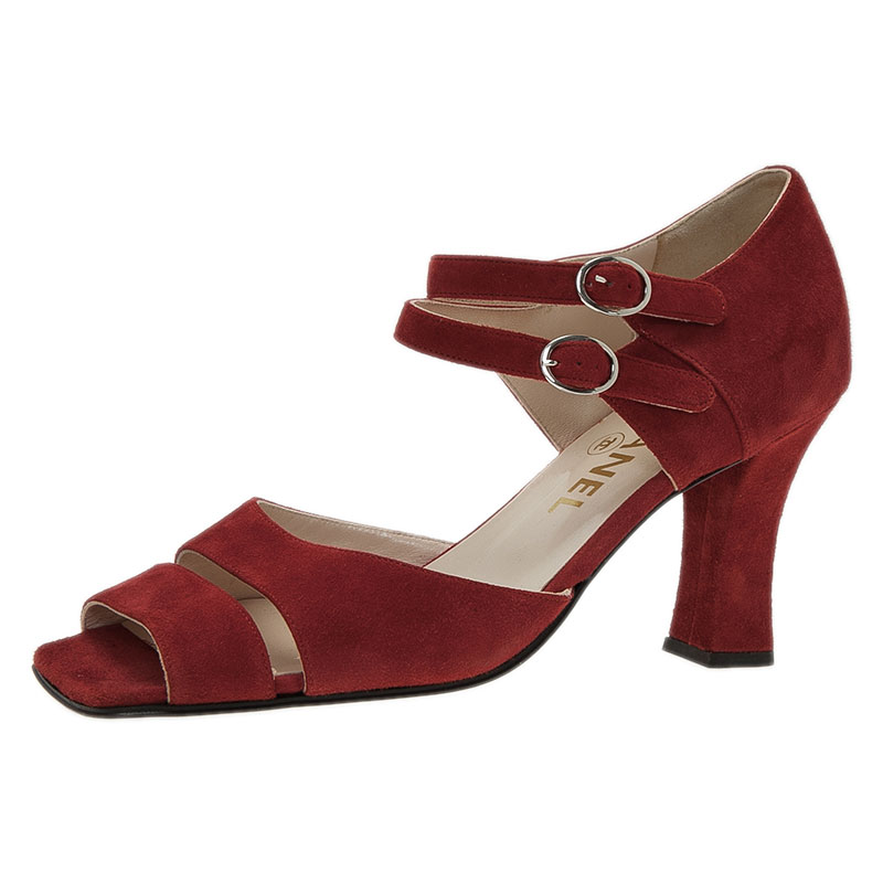 حذاء شانيل ماري جان جلد سويدي أحمر مقاس 37.5