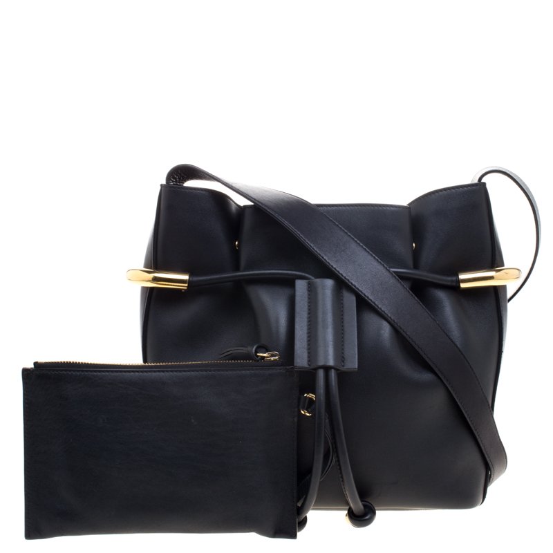 Pre Owned Chloe Black Leather Emma Drawstring Shoulder Bag