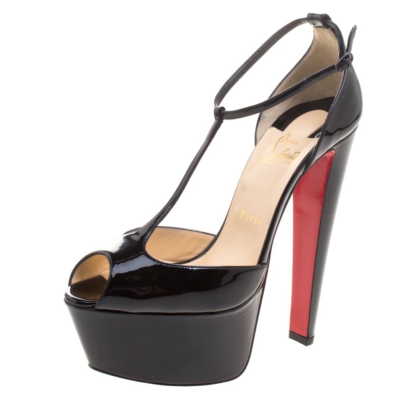 Pre Owned صندل كريستيان لوبوتان نينشيرتزا سير حرف T جلد لامع أسود اللون نعل سميك مقاس 39.5