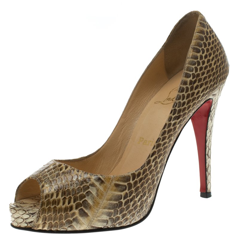 Pre Owned حذاء كعب عالي كريستيان لوبوتان فيري برايف جلد ثعبان بيج مقدمة مفتوحة مقاس 38