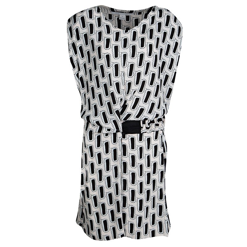 Pre Owned Diane Von Furstenberg Monochrome Printed Crepe Gagon Dress L