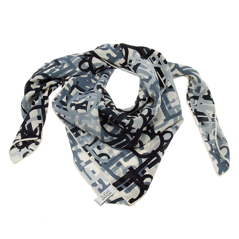 Pre Owned Dior Blue Diorissimo Silk Square Scarf