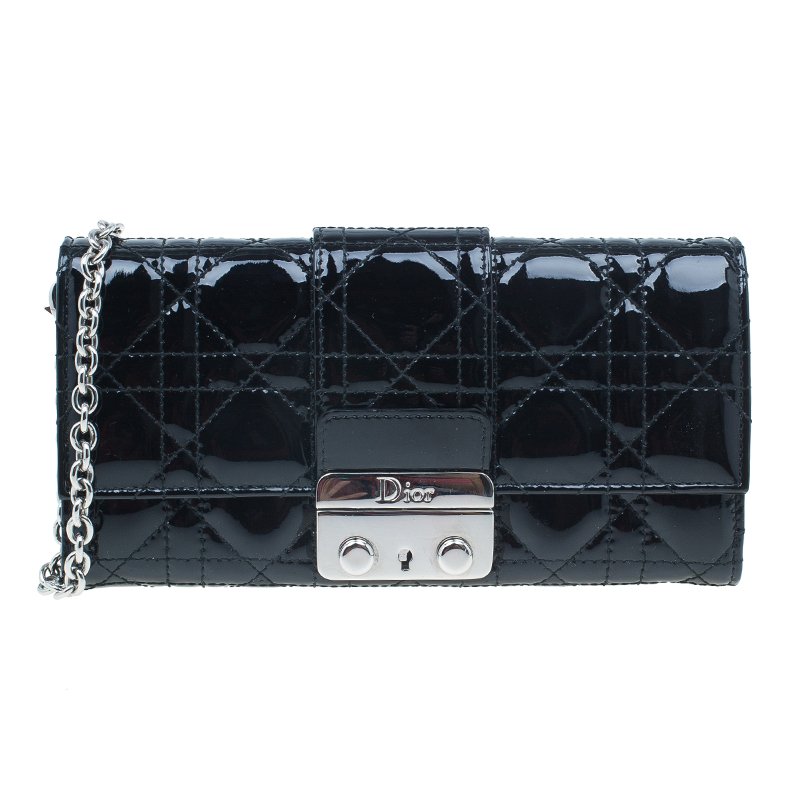 مملوكة مسبقًا Dior Black Patent Leather Cannage Quilted New Lock Wallet