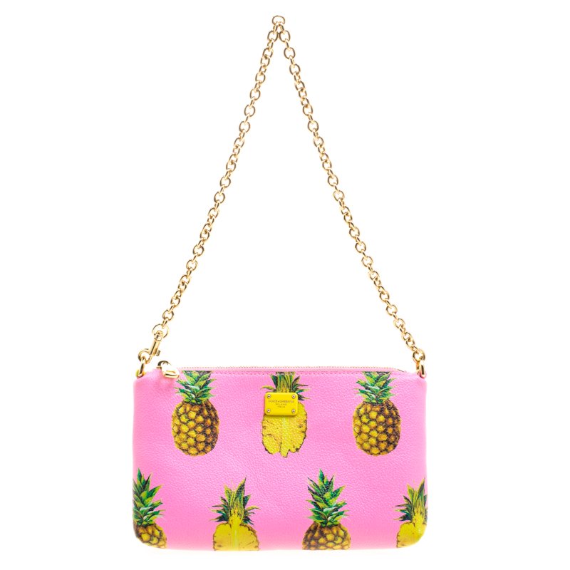 مملوكة مسبقًا Dolce and Gabbana Pink Pineapple Print Leather Chain Clutch