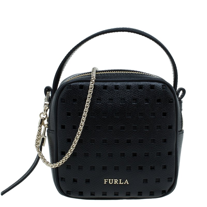 مملوكة مسبقًا Furla Black Leather Mini Yo-Yo Crossbody Bag
