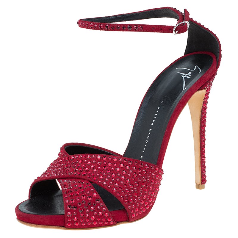 مملوكة مسبقًا Giuseppe Zanotti Red Suede Crystal Embellished Ankle Strap Sandals Size 38.5