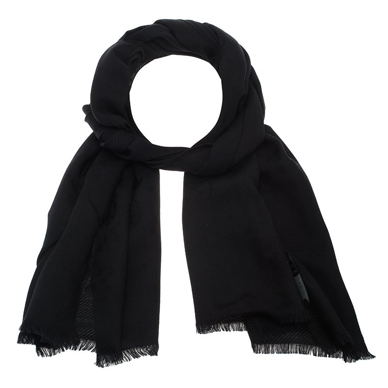 black gucci scarf