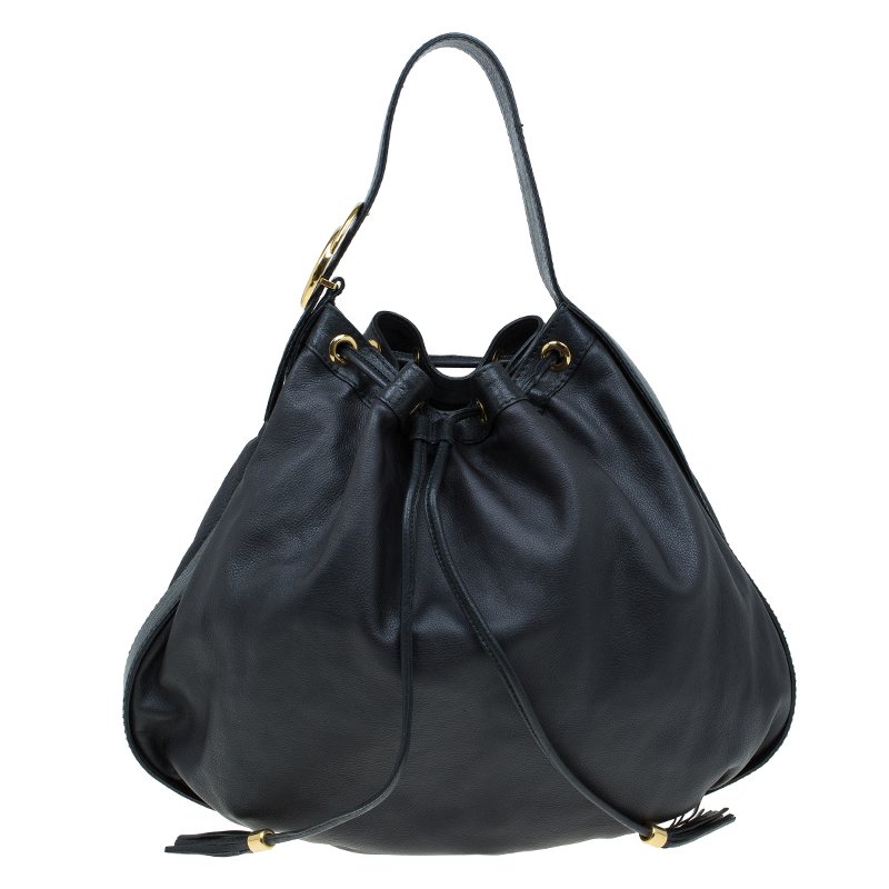 مملوكة مسبقًا Gucci Black Leather Medium Interlocking G Ornament Tassel Hobo