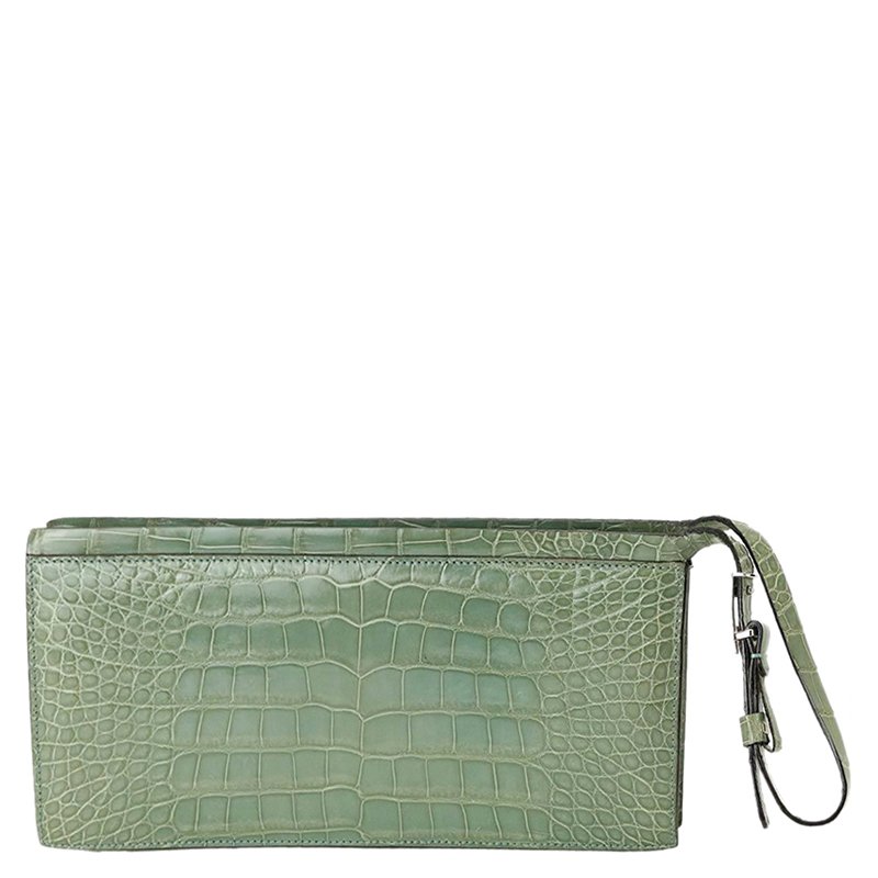 alligator clutch