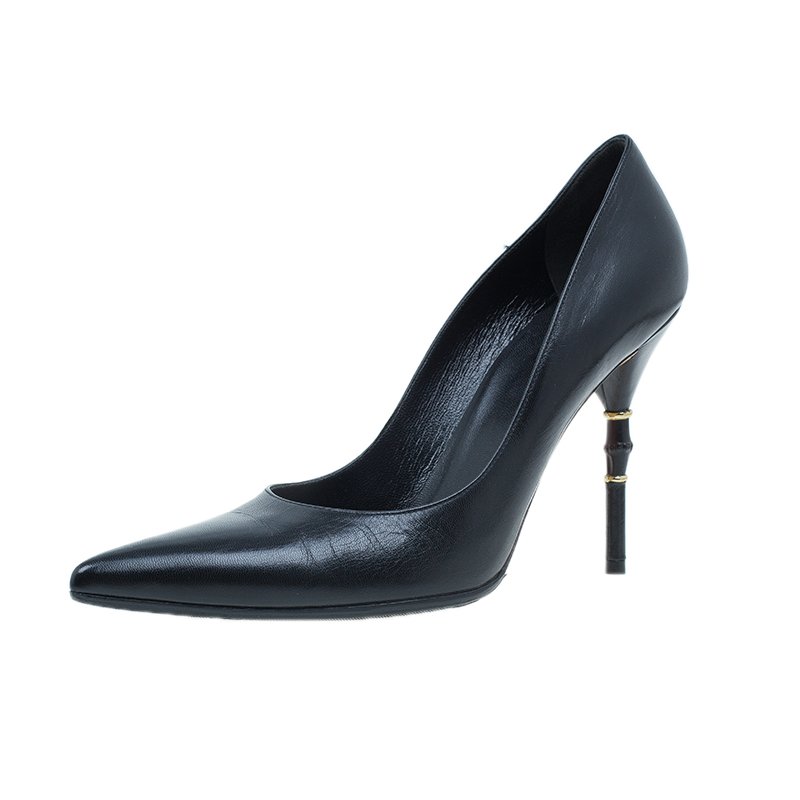 Gucci Black Leather Pointed Toe Pumps Size 39 