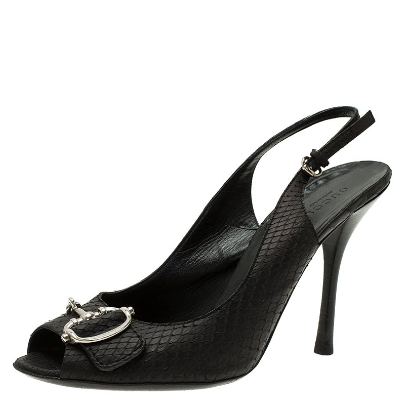 Pre Owned صندل غوتشي تكنو بفتحة كعب مقدمة مفتوحة هورسبيت جلد ثعبان أسود مقاس 39.5