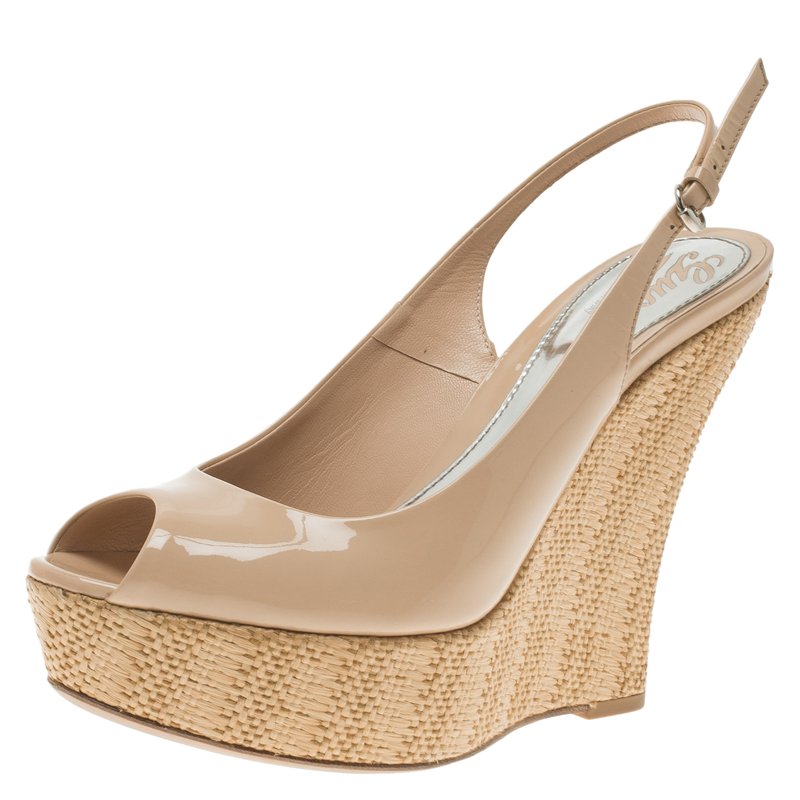 Pre Owned Gucci Beige Patent Strafish Raffia Slingback Platform Wedge Sandals Size 37.5