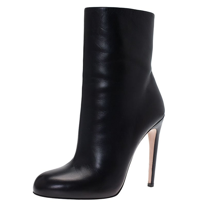 Pre Owned Gucci Black Leather Ankle Boots Size 39
