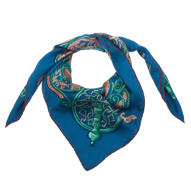 Pre Owned Hermes Blue La Charmante aux Animaux Silk Scarf 