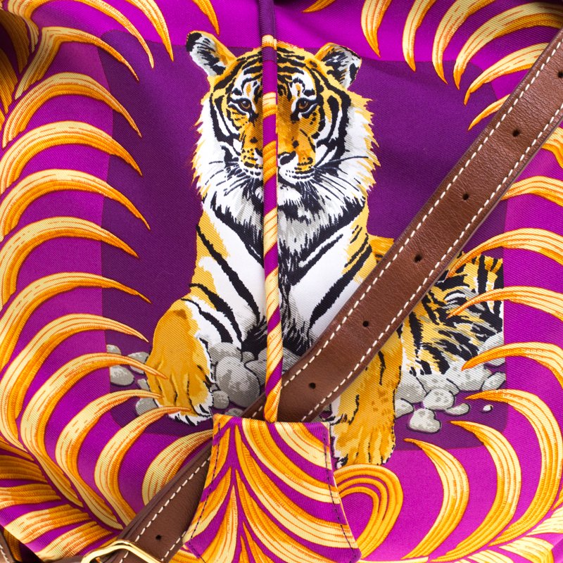 Hermès Tigre Royal Silk Twill 90cm, Handbags and Accessories Online, Ecommerce Retail