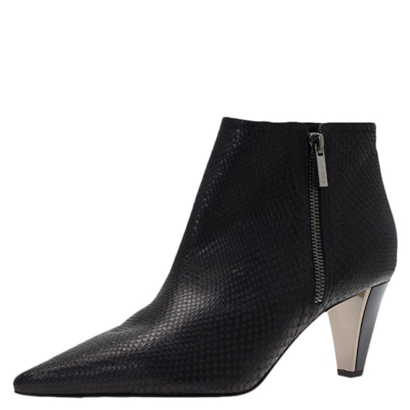 Pre Owned جذاء بوت كاحل جيمي تشو لووري جلد بنقوش جلد ثعبان أسود مقاس 38.5