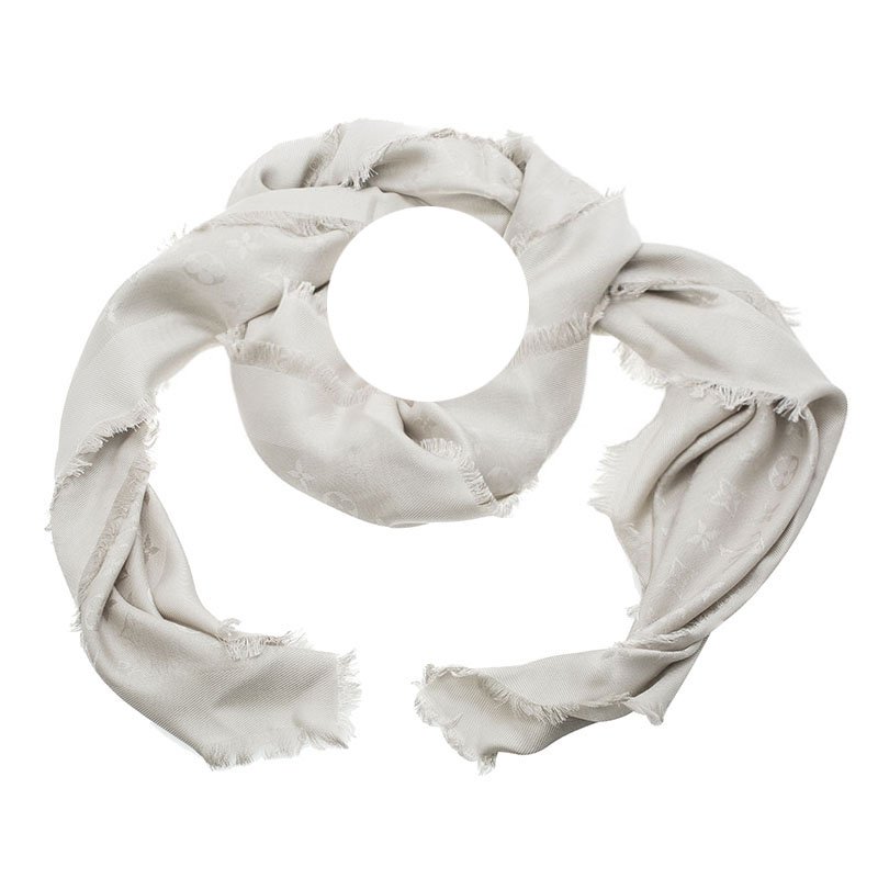 Pre Owned Louis Vuitton Beige Monogram Shine Shawl
