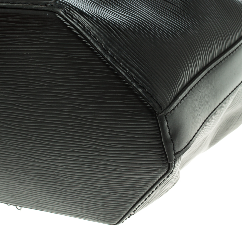 Noir Epi leather Louis Vuitton Sac D'epaule GM with multi tonal hardware,  tonal smooth leather trim, single flat shoulder str…