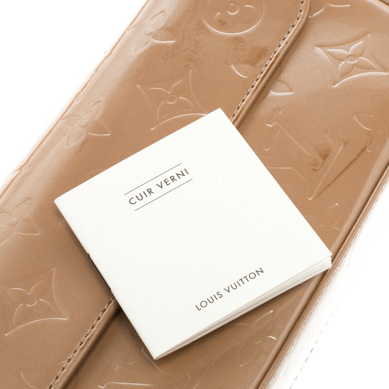Louis Vuitton Noisette Monogram Vernis Malibu Street Clutch Louis Vuitton |  The Luxury Closet