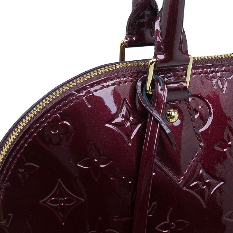 Louis Vuitton Alma PM Monogram in vernis leather color Amarente Dark red  Patent leather ref.496665 - Joli Closet
