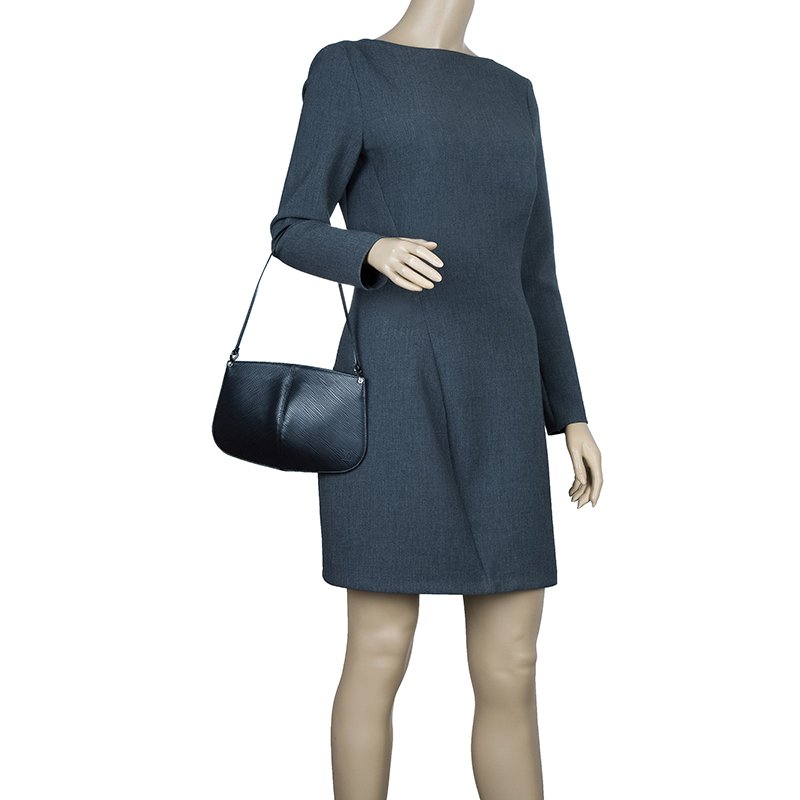 Louis Vuitton Black Epi Leather Demi Lune Pochette Handbag - Handbags &  Purses - Costume & Dressing Accessories