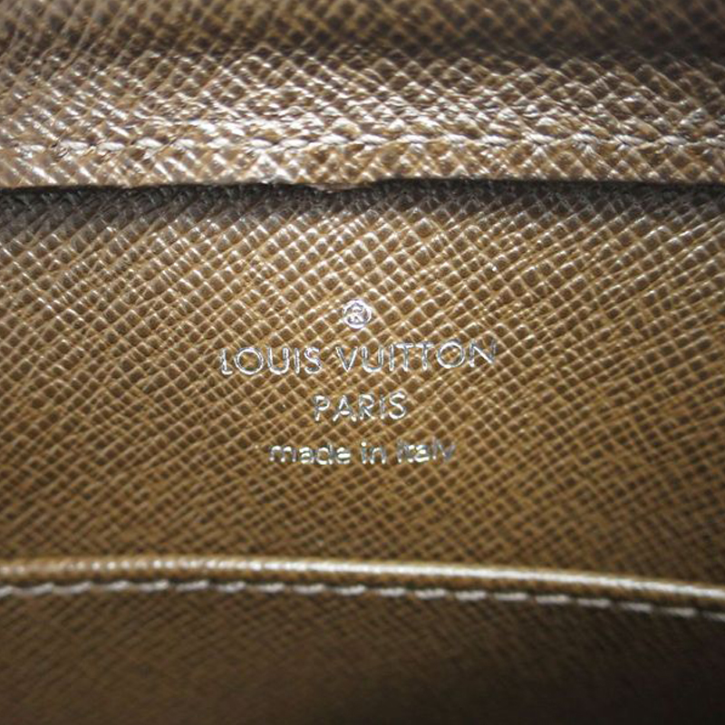 Louis Vuitton Brown Taiga Pochette Baikal Leather ref.201517