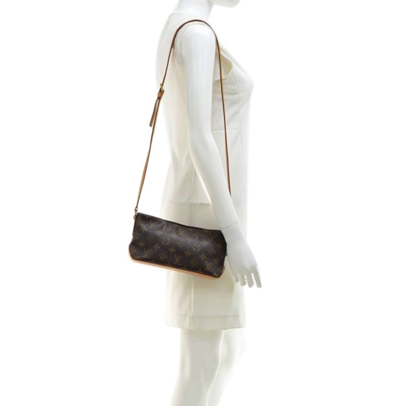 Louis Vuitton Trotteur Handbag 280139