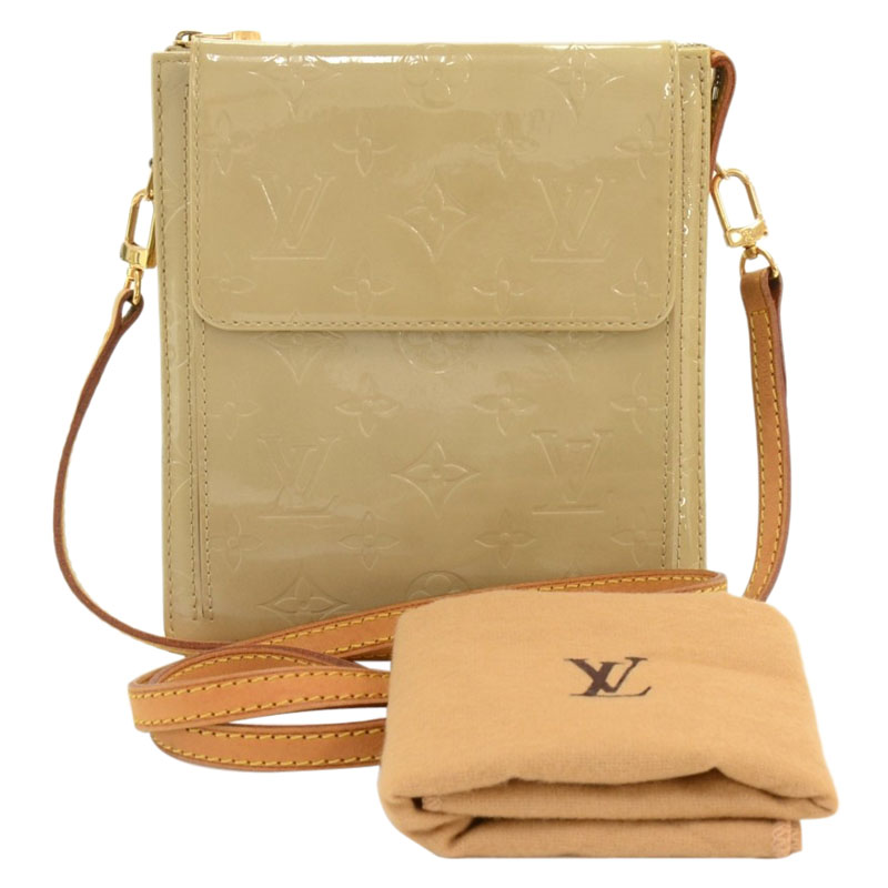 Mott patent leather handbag Louis Vuitton Beige in Patent leather - 20490876