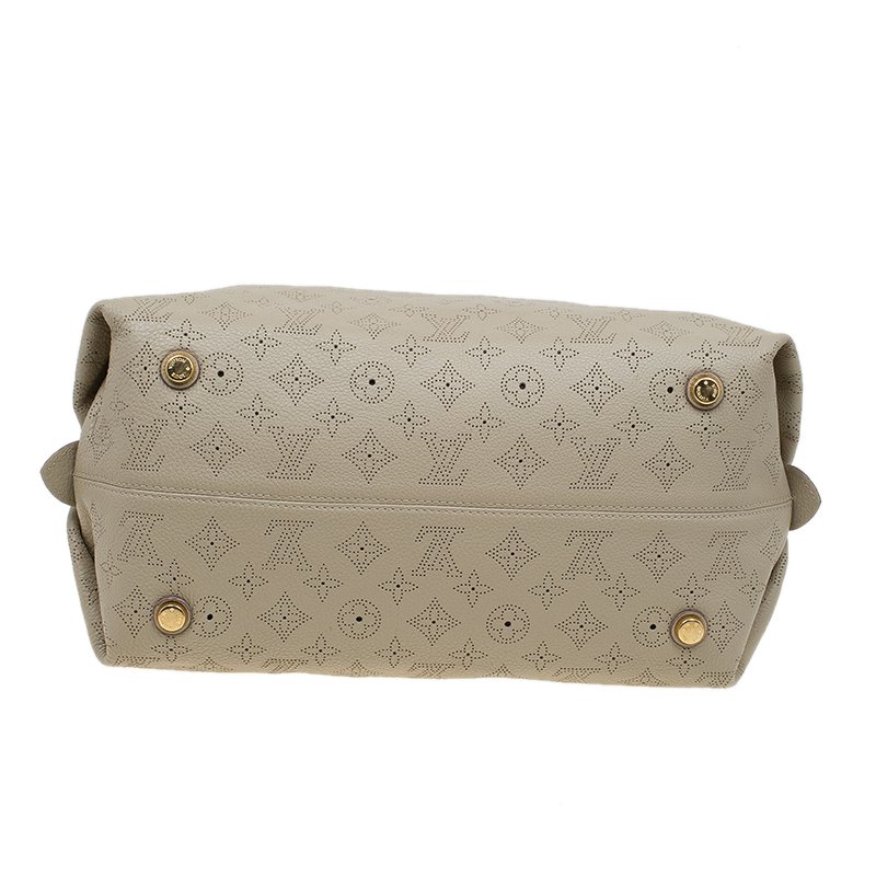 Beige Louis Vuitton Mahina Galatea MM Handbag