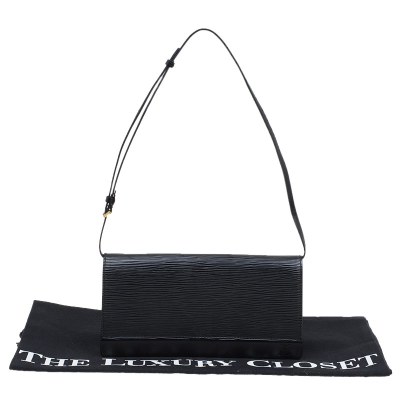 Louis Vuitton Black Epi Leather Honfleur Clutch Bag - Yoogi's Closet