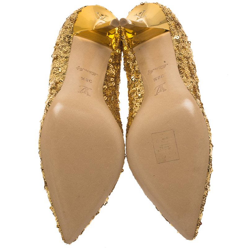 Louis Vuitton Gold Sequins Liza Pointed Toe Pumps Size 38.5 Louis Vuitton