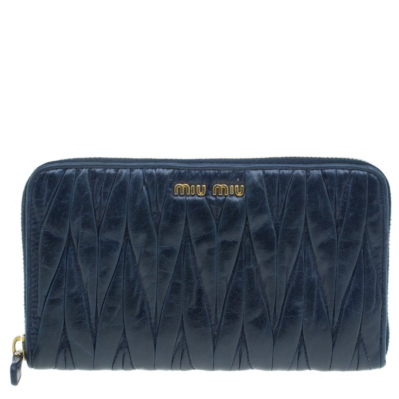 Pre Owned Miu Miu Navy Blue Matelasse Zip Around Wallet