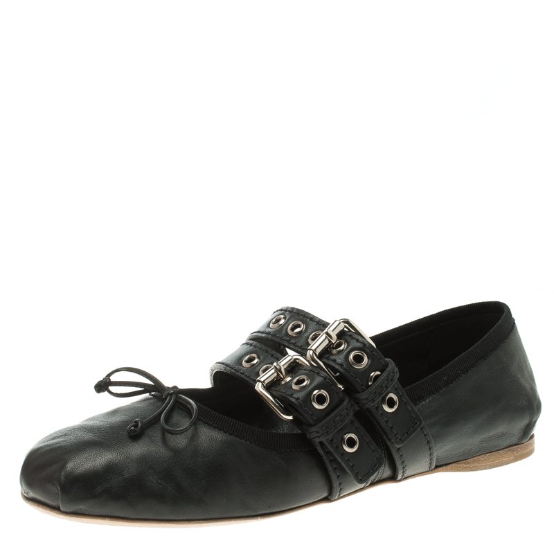 Pre Owned حذاء فلات باليه ميو ميو ملتف حول الكاحل جلد أسود مقاس 39