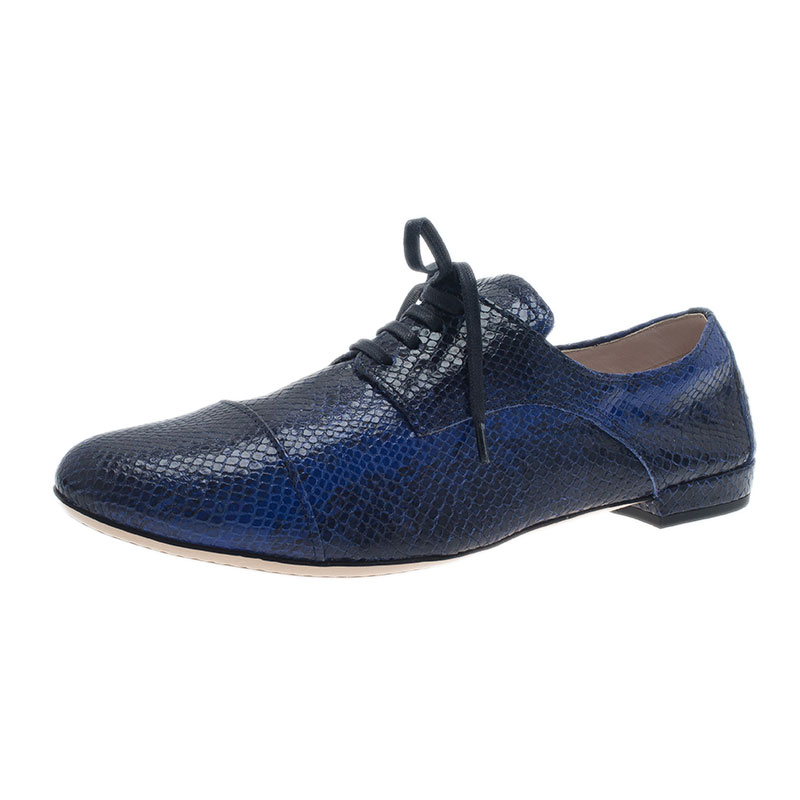 حذاء ميو ميو جلد ثعبان أزرق منقوش أكسفورد مقاس 38.5